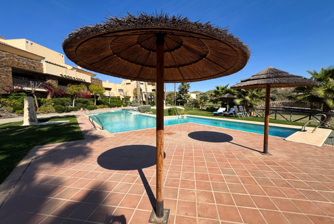 2 BEDS 1 BATH FRONT LINE GOLF PENTHOUSE