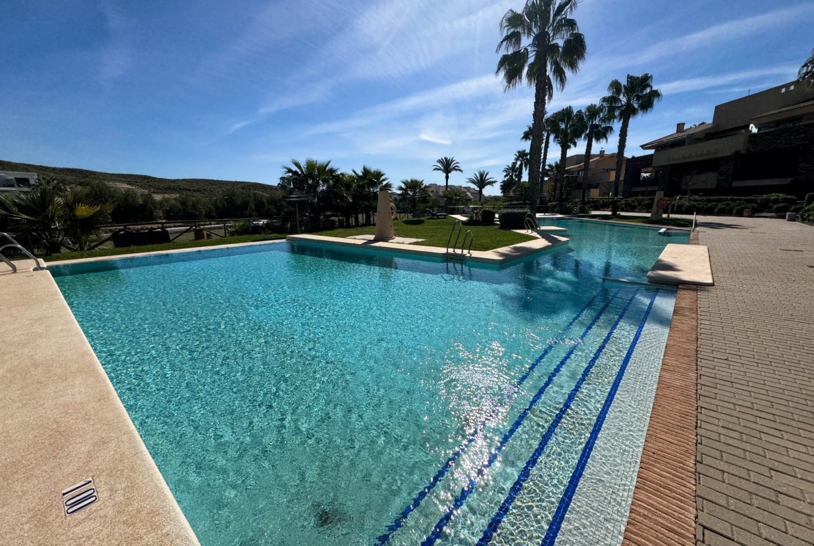 2 BEDS 1 BATH FRONT LINE GOLF PENTHOUSE