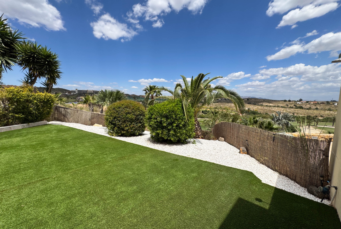 3 BEDS 2 BATH GOLF VILLA