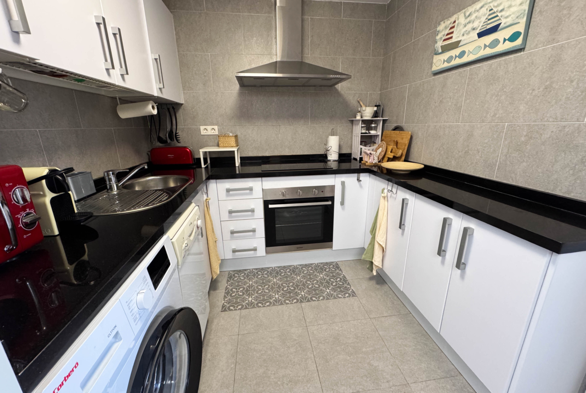 3 BEDS 2 BATH GOLF VILLA