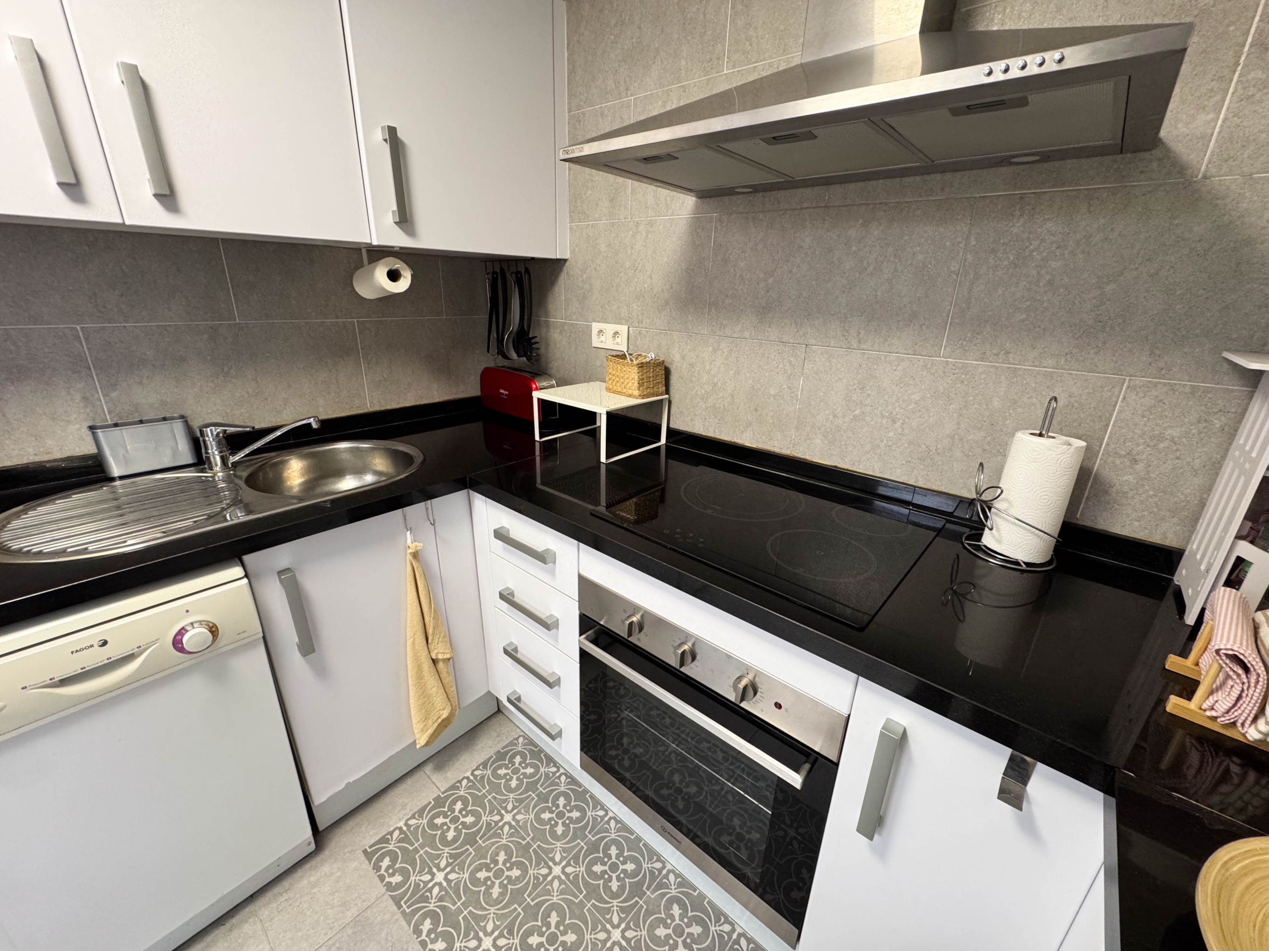 3 BEDS 2 BATH GOLF VILLA