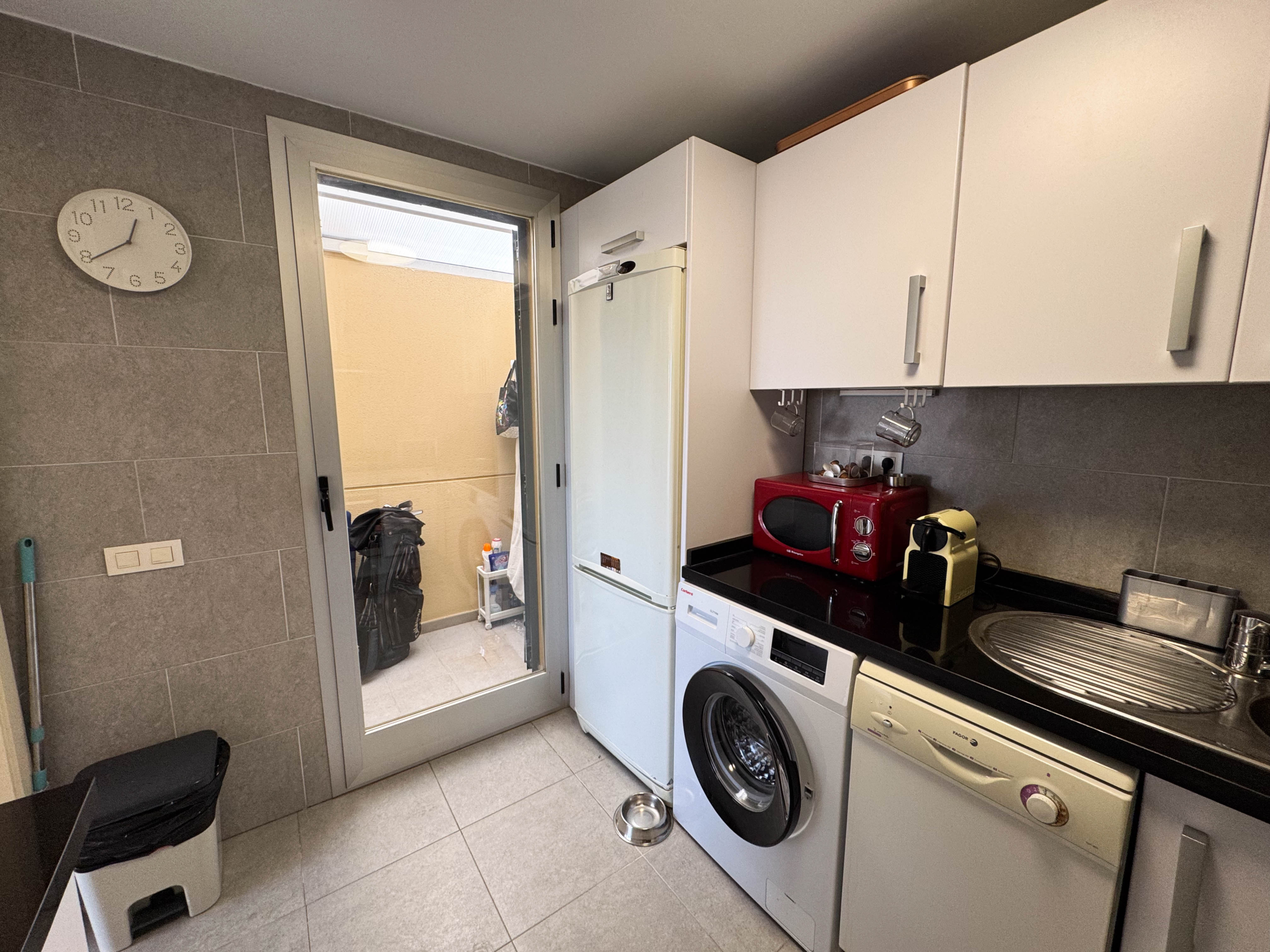 3 BEDS 2 BATH GOLF VILLA
