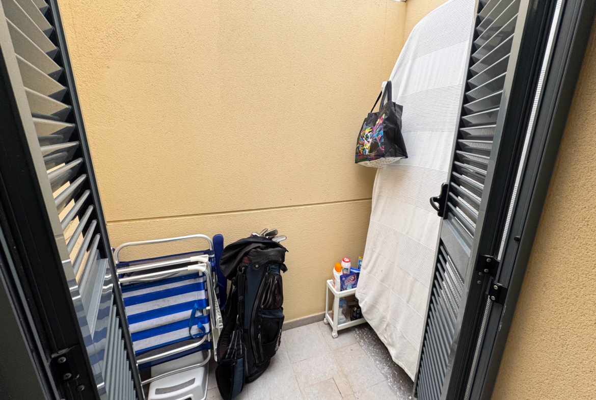 3 BEDS 2 BATH GOLF VILLA