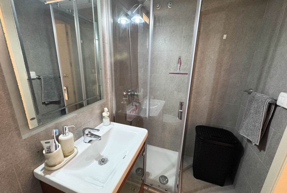 3 BEDS 2 BATH GOLF VILLA