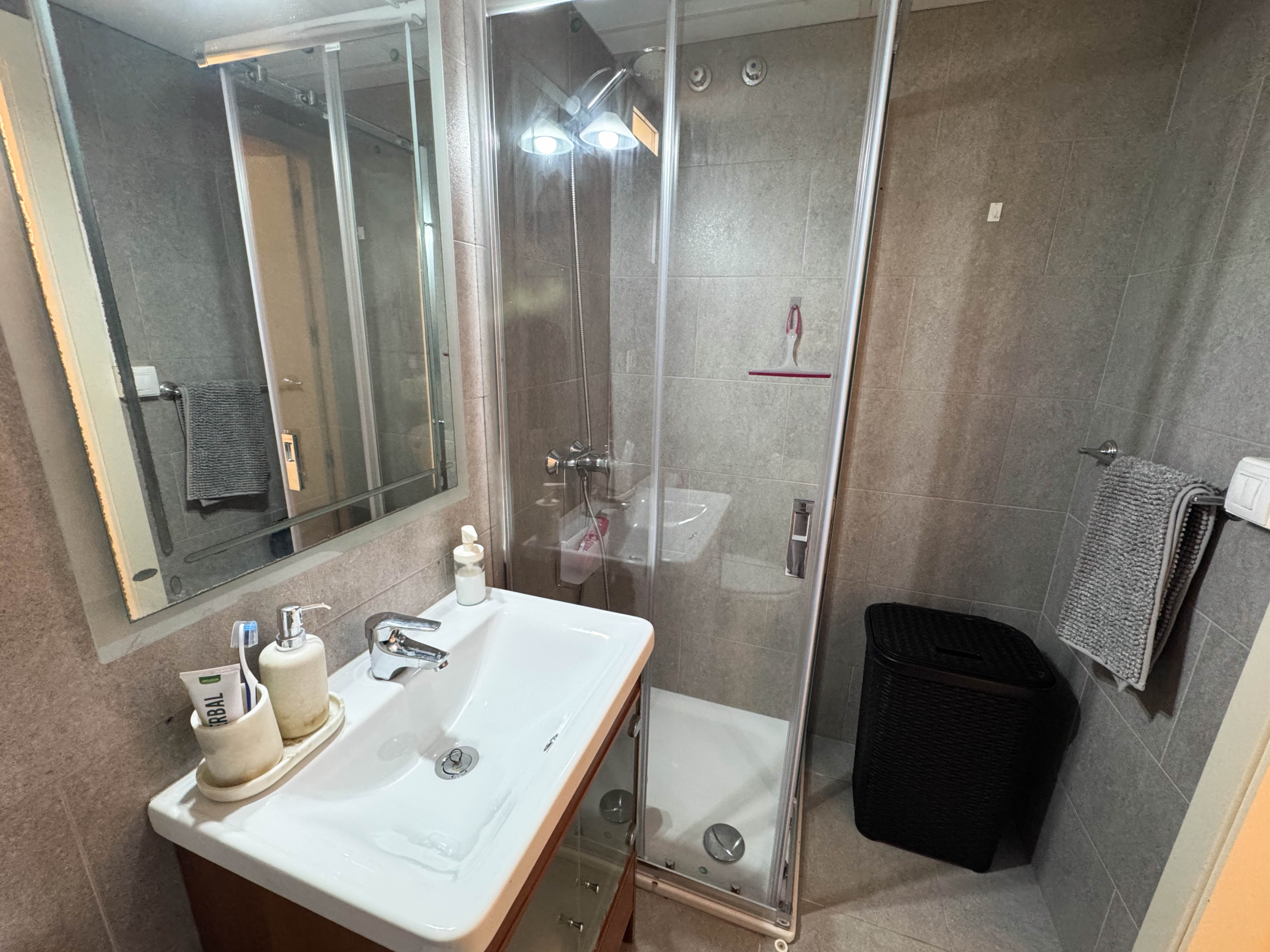 3 BEDS 2 BATH GOLF VILLA