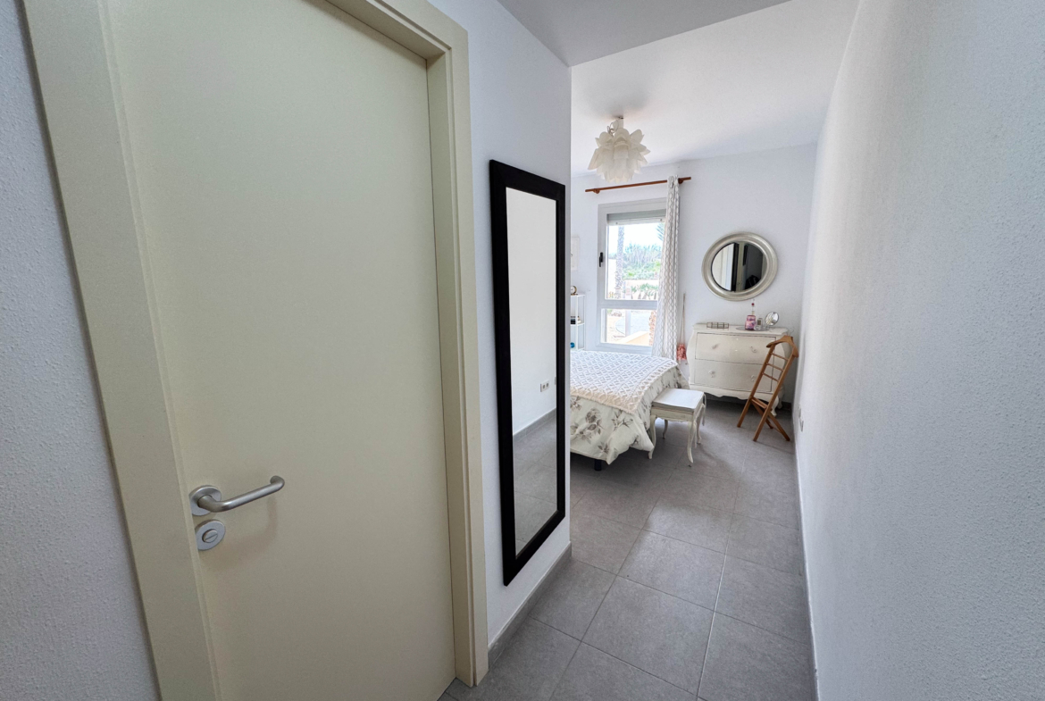 3 BEDS 2 BATH GOLF VILLA
