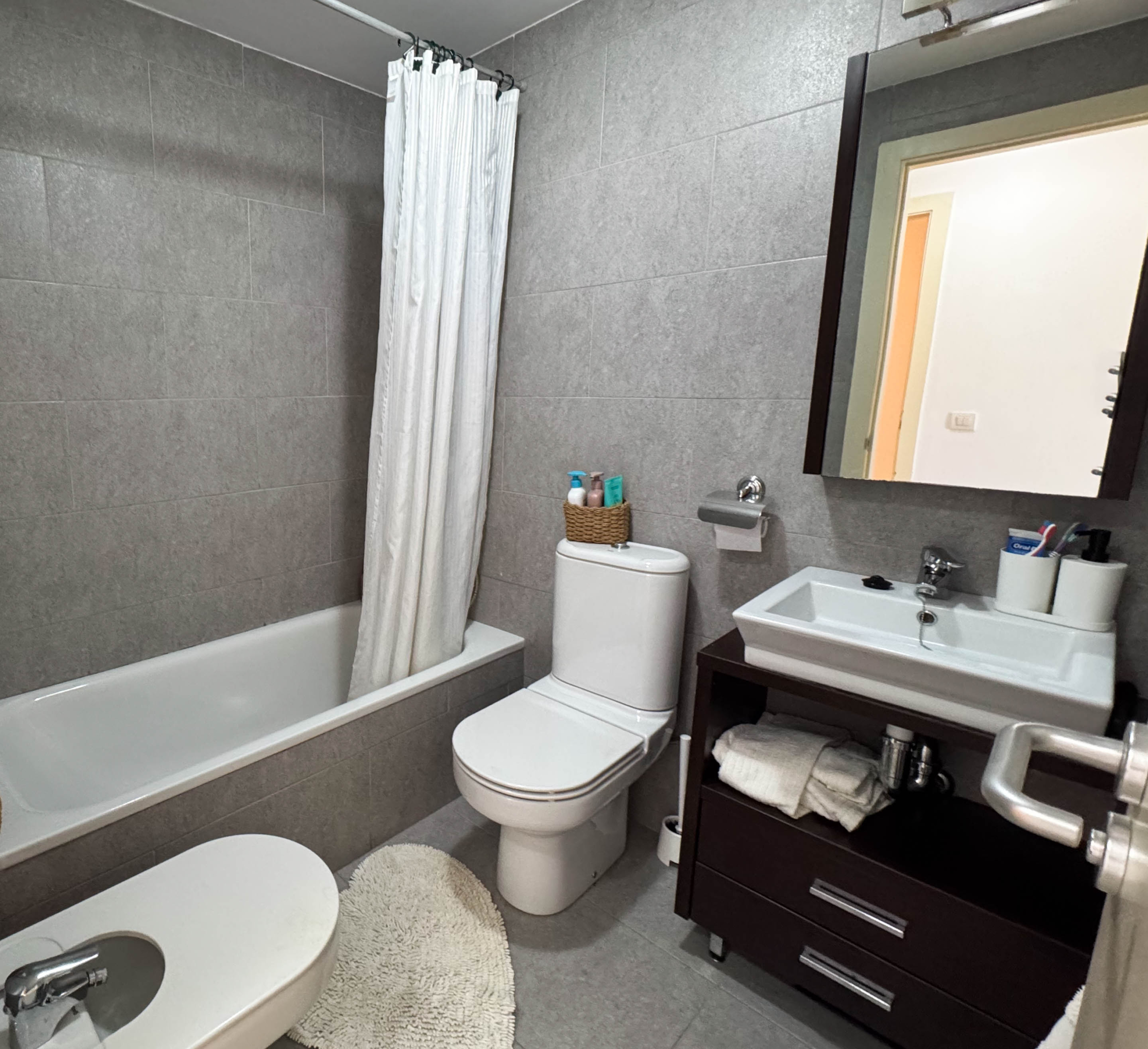 3 BEDS 2 BATH GOLF VILLA