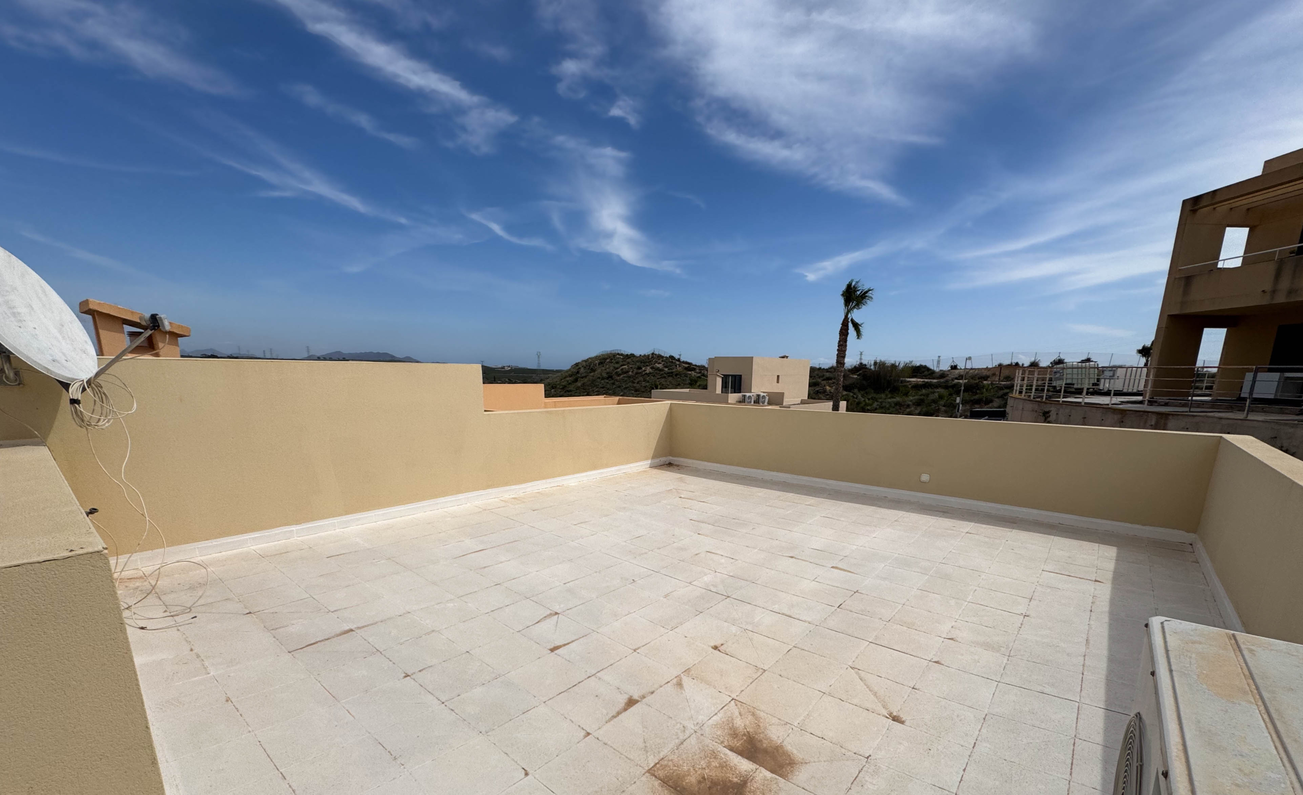 3 BEDS 2 BATH GOLF VILLA