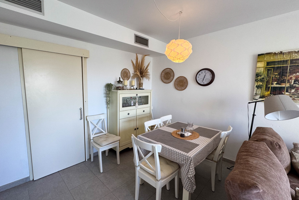 3 BEDS 2 BATH GOLF VILLA
