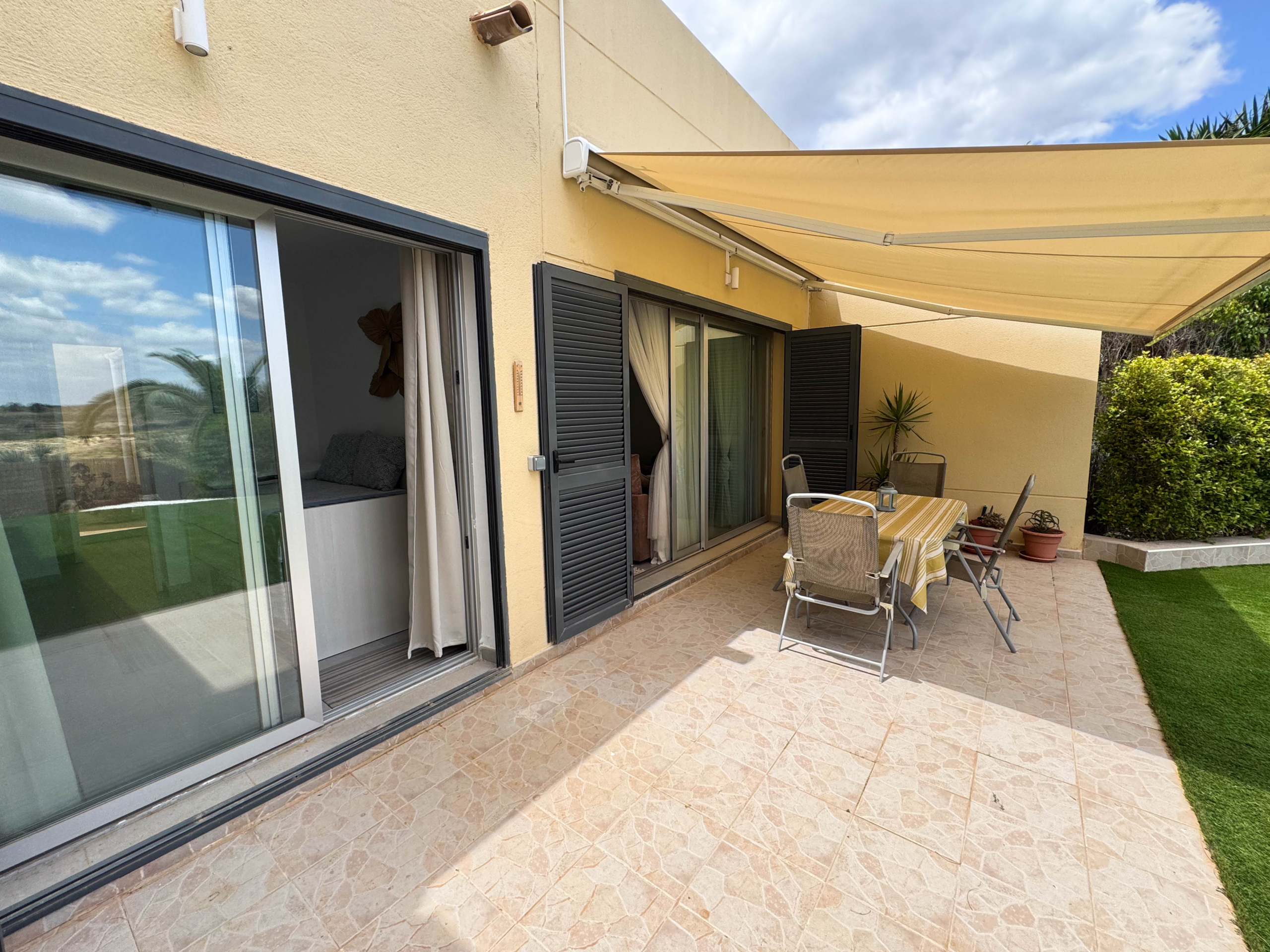 3 BEDS 2 BATH GOLF VILLA