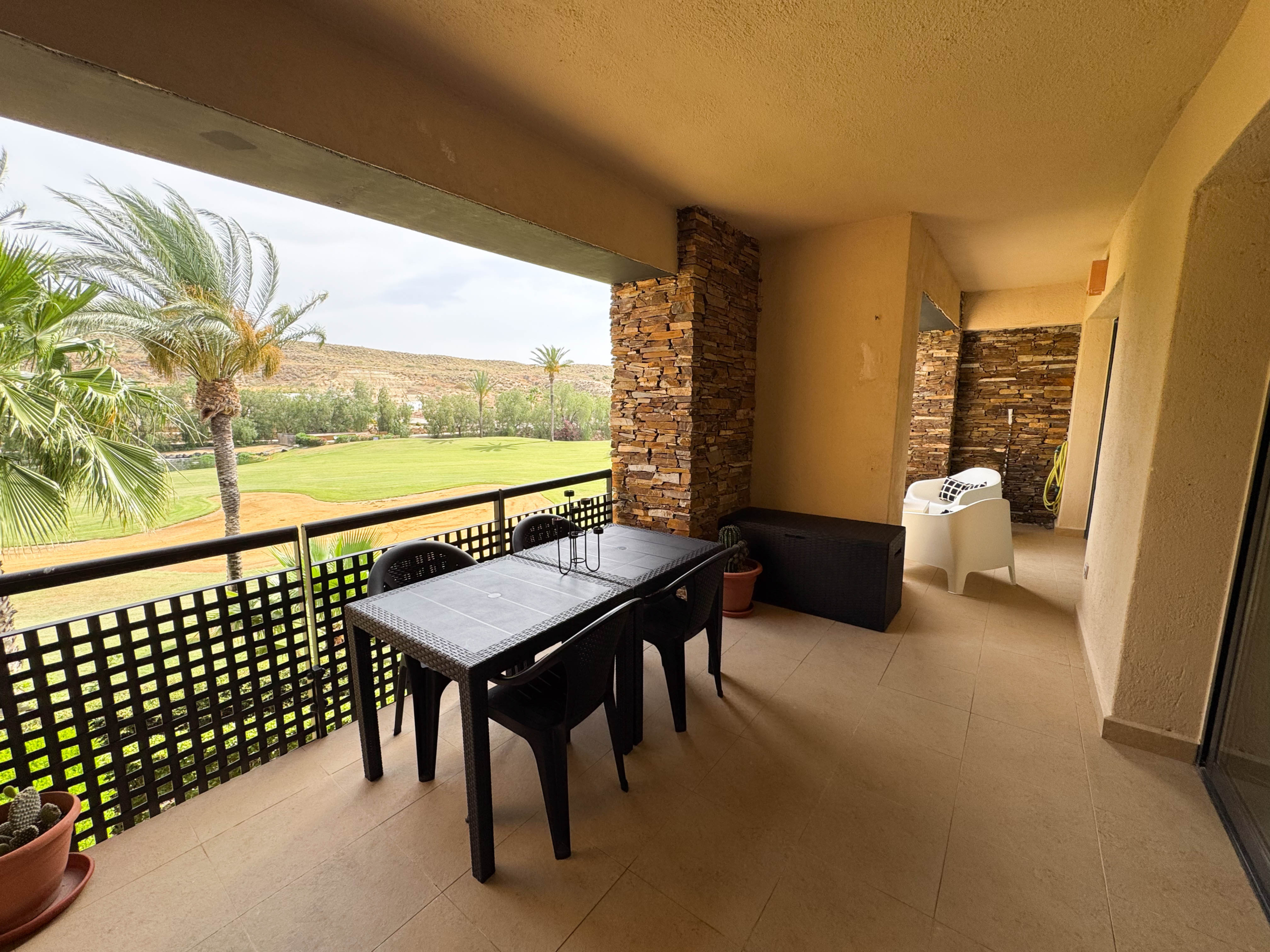 2 BEDS 1 BATH GOLF APARTMENT