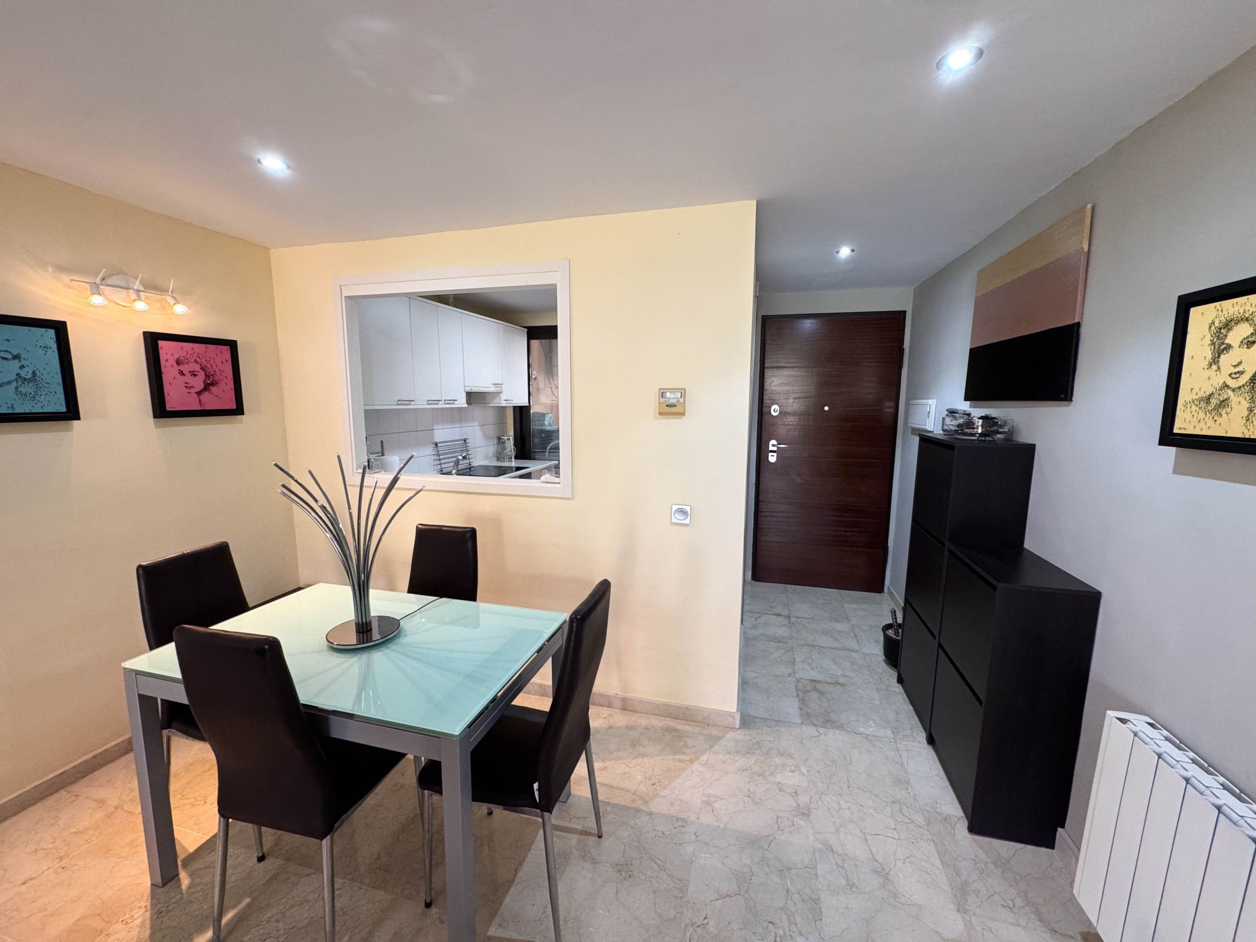 2 BEDS 1 BATH GOLF APARTMENT
