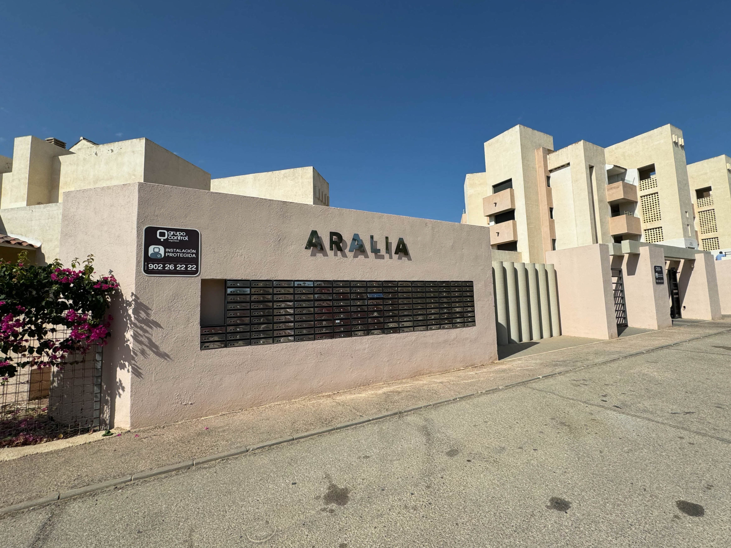 2 2 BEDS 2 BATH GOLF PENTHOUSE