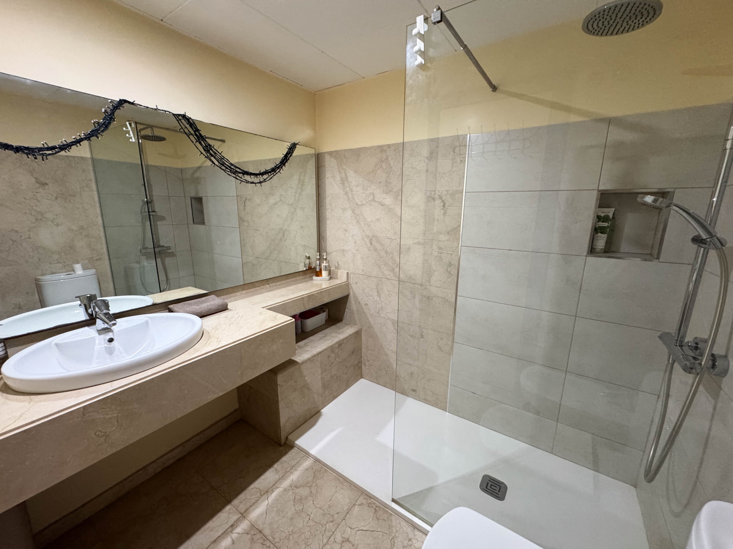 2 BEDS 1 BATH GOLF APARTMENT