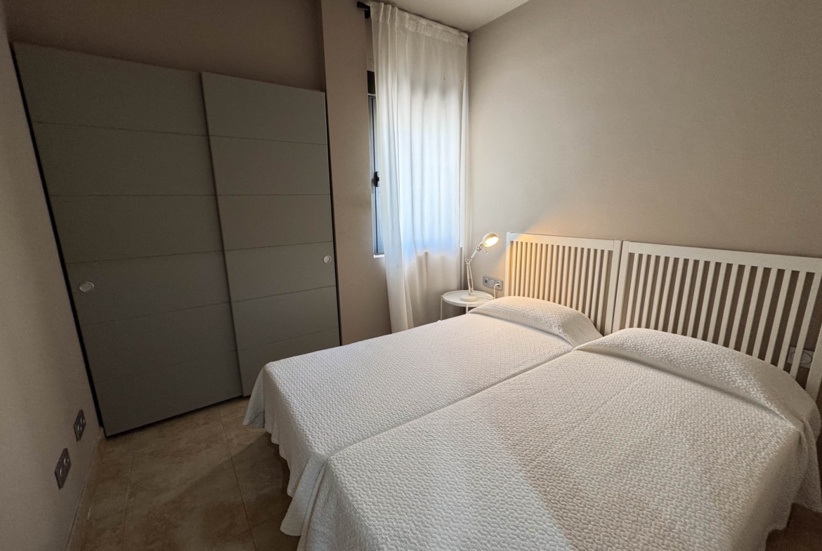 2 BEDS 2 BATH GOLF PENTHOUSE