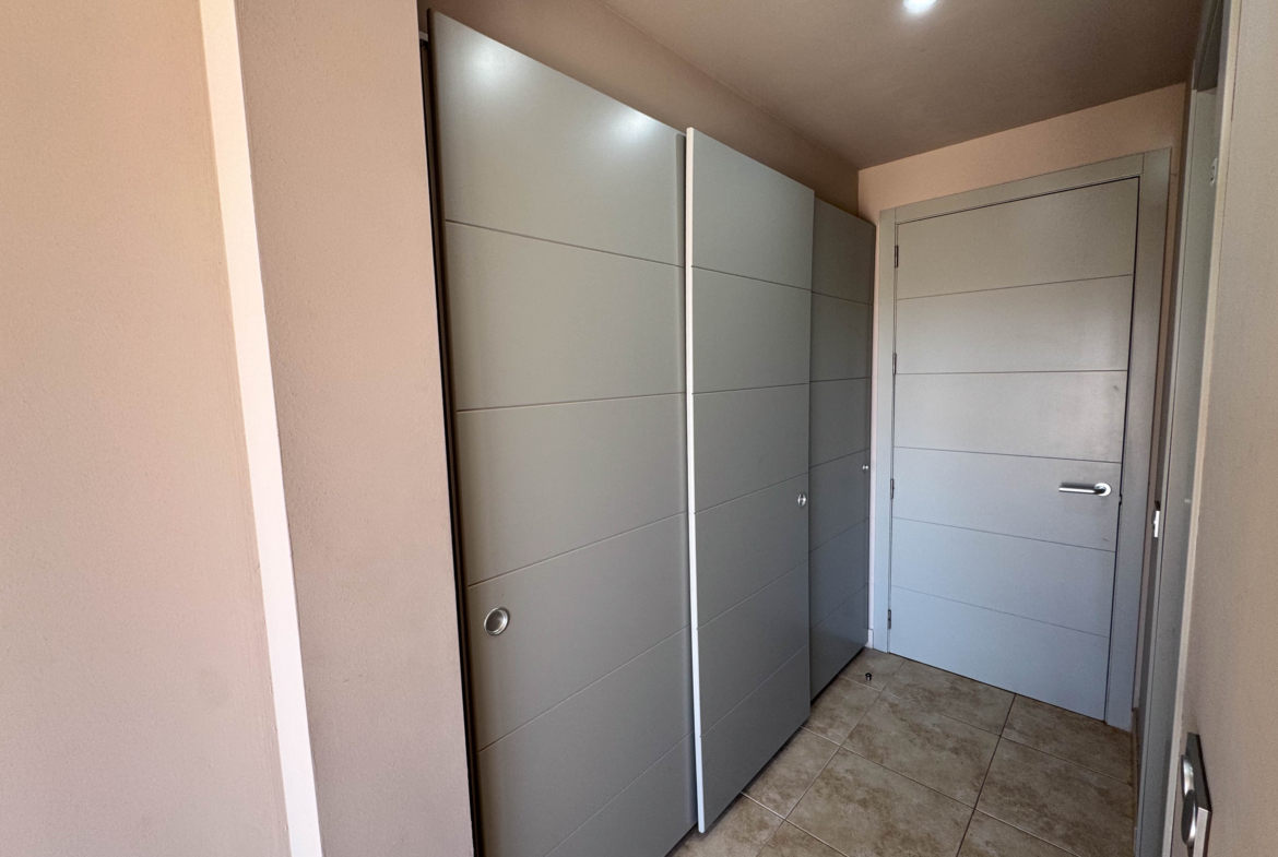 2 BEDS 2 BATH GOLF PENTHOUSE