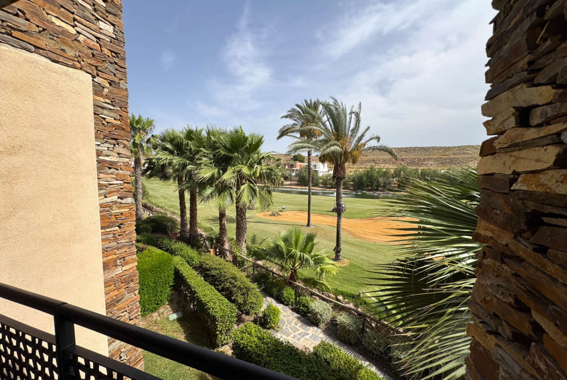 2 BEDS 1 BATH GOLF APARTMENT
