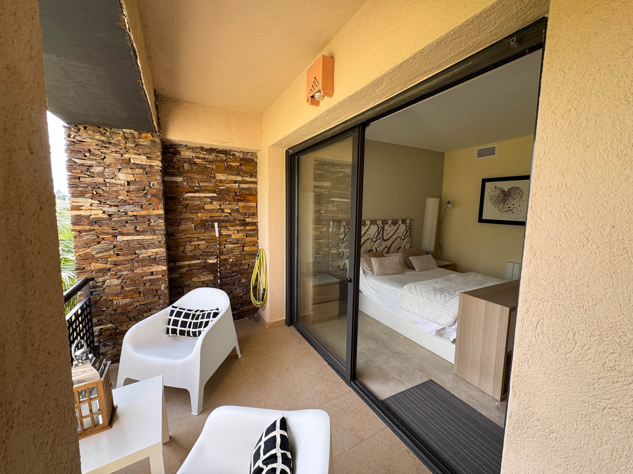 2 BEDS 1 BATH GOLF APARTMENT