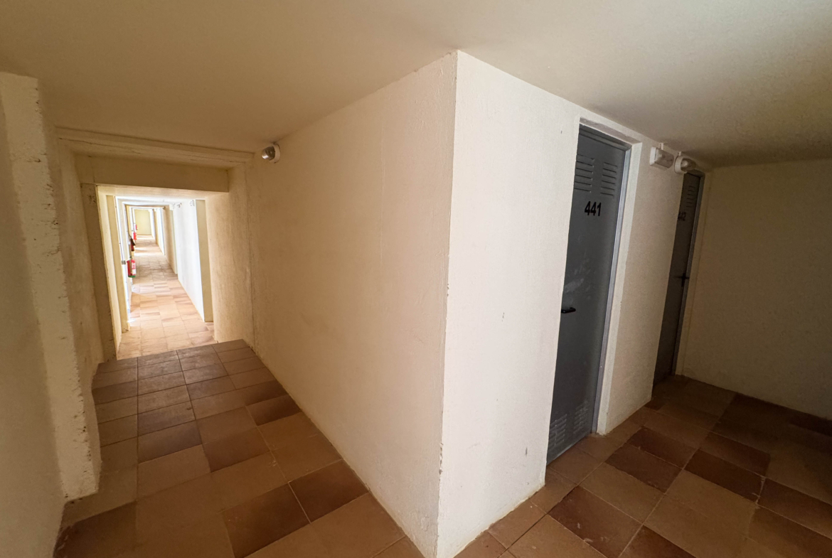 2 BEDS 2 BATH GOLF PENTHOUSE