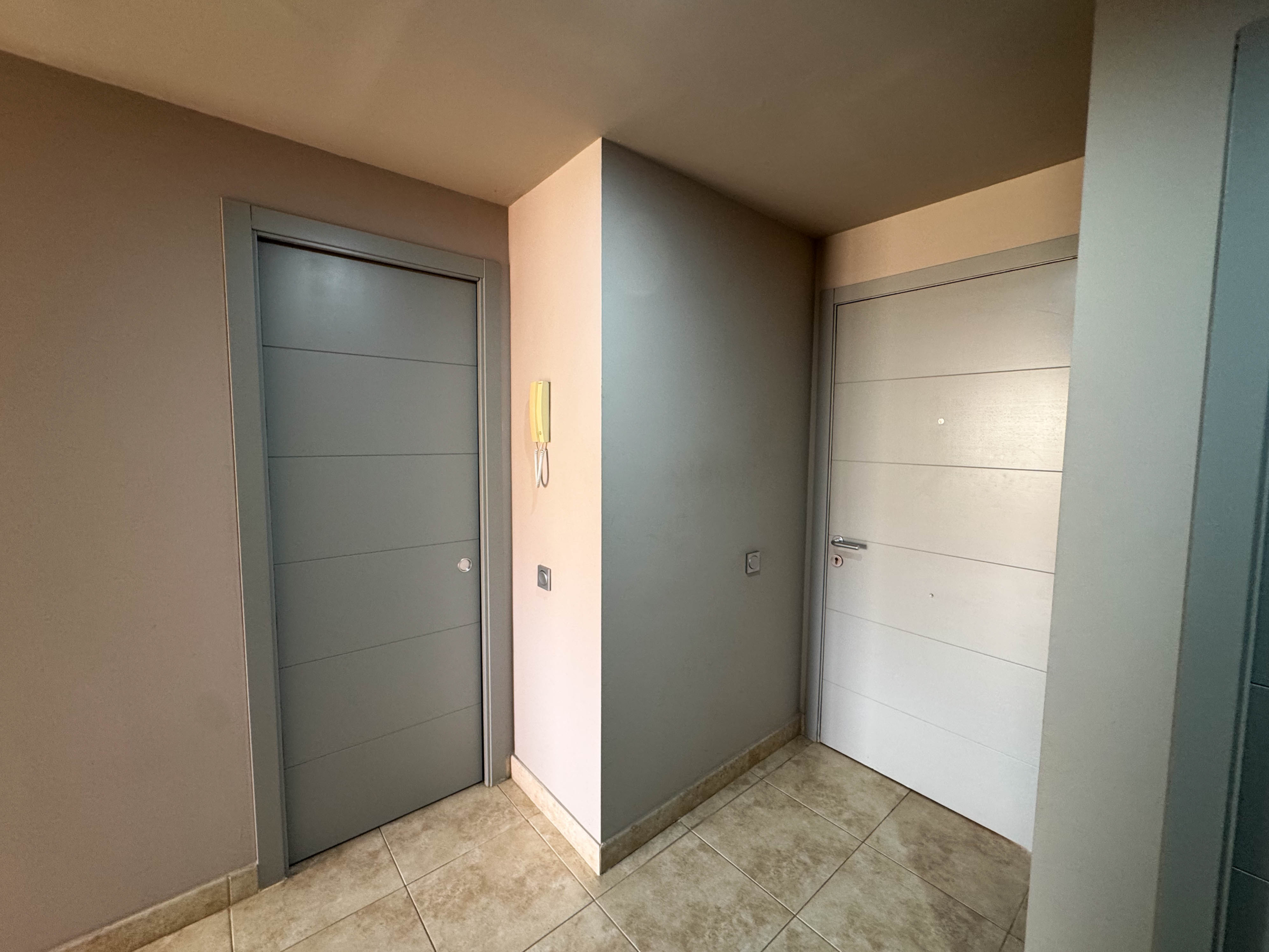 6 2 BEDS 2 BATH GOLF PENTHOUSE